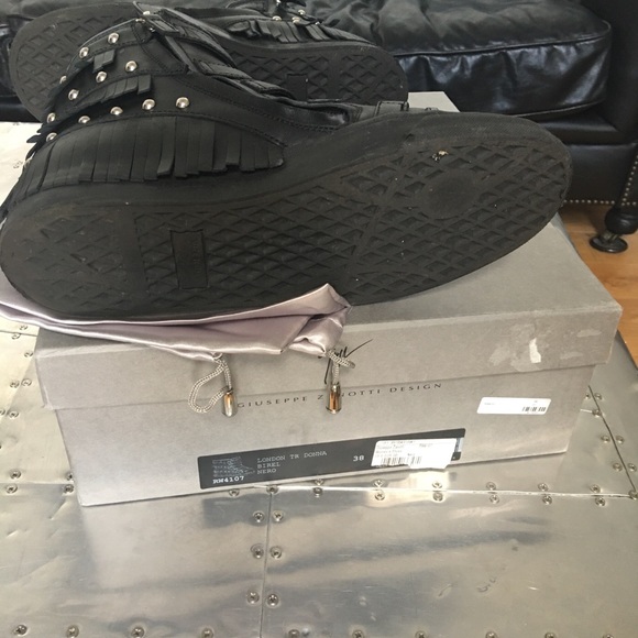 Giuseppe Zanotti Black Fringe Studded sneakers - Picture 11 of 13